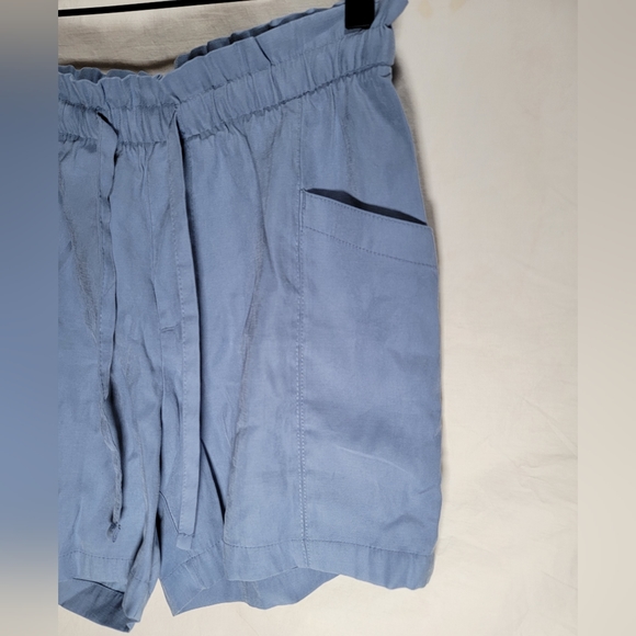 Old Navy women's small two pocket lightweight drawstring shorts super cute 😍 💕 - Picture 3 of 6